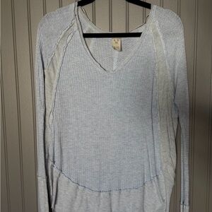 We The Free Light Light Blue Long Sleeve V-Neck Top